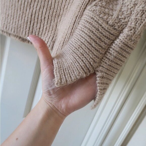H&M Textured Knit Sweater in Beige/Oatmeal - Picture 4 of 7